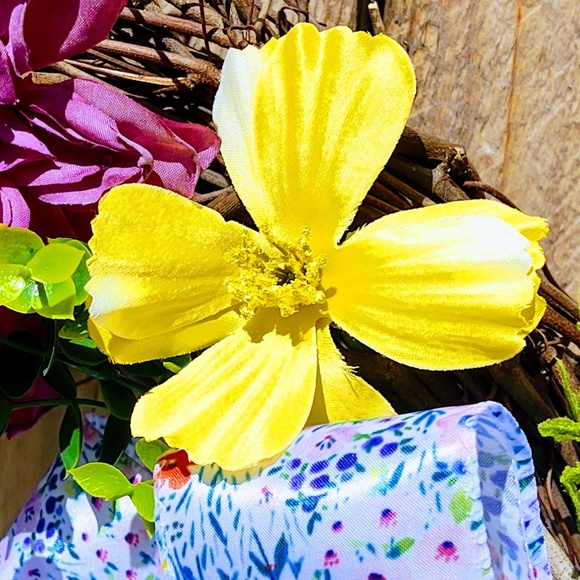 HAND CRAFTED SPRING FLORAL GRAPEVINE WREATH 20" FRONT DOOR DECOR SILK RIBBON 20" - Picture 9 of 12